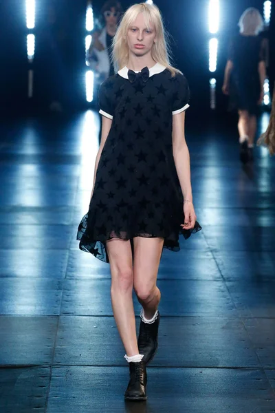 Look 4